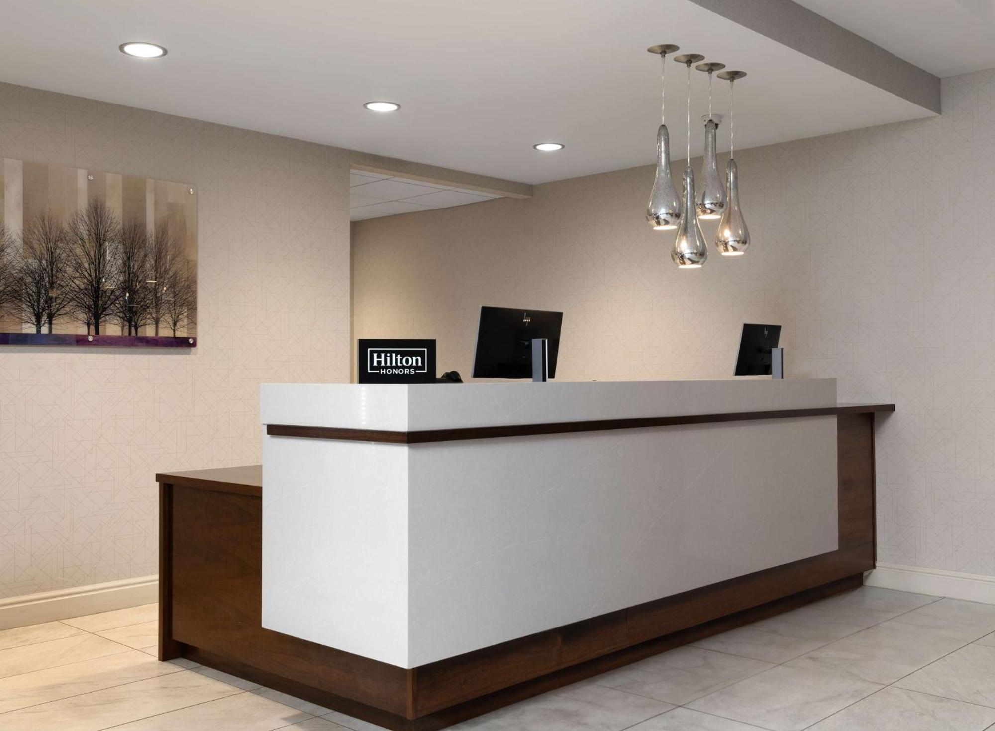 ดับเบิลทรี บาย ฮิลตัน พิตส์เบิร์ก แอร์พอร์ต Hotel Moon Township ภายนอก รูปภาพ